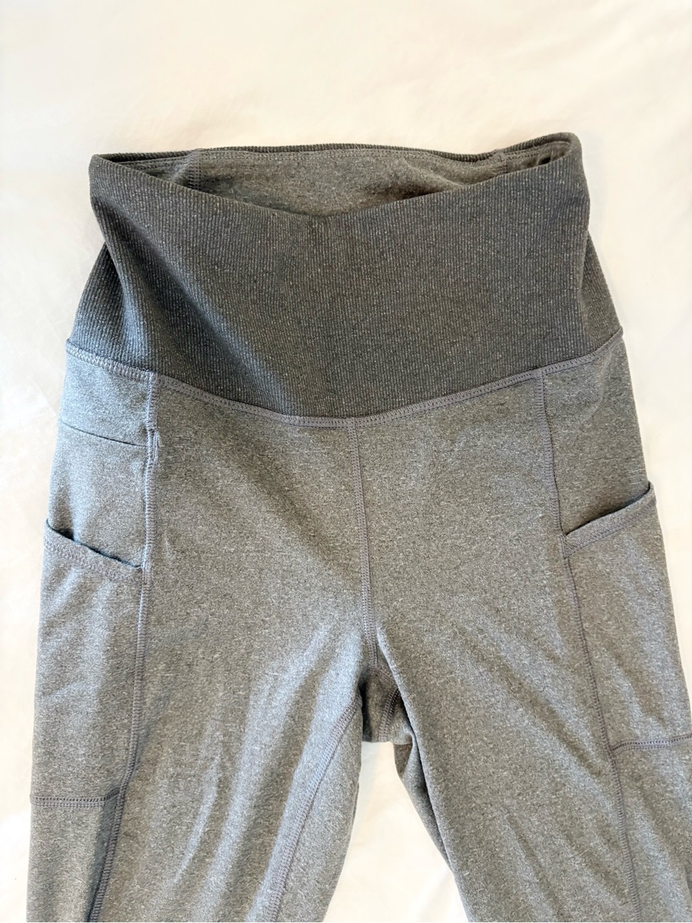 Patagonia 🏔️Women’s High-Waist Gray Active Leggings with Side Pockets